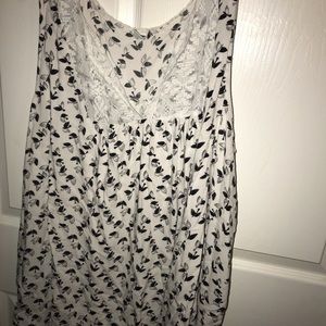 Old navy 3x white and black tank top